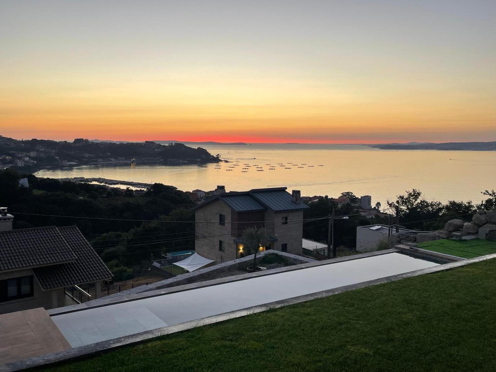 Vou Nun Bou Villa Bueu Exterior photo